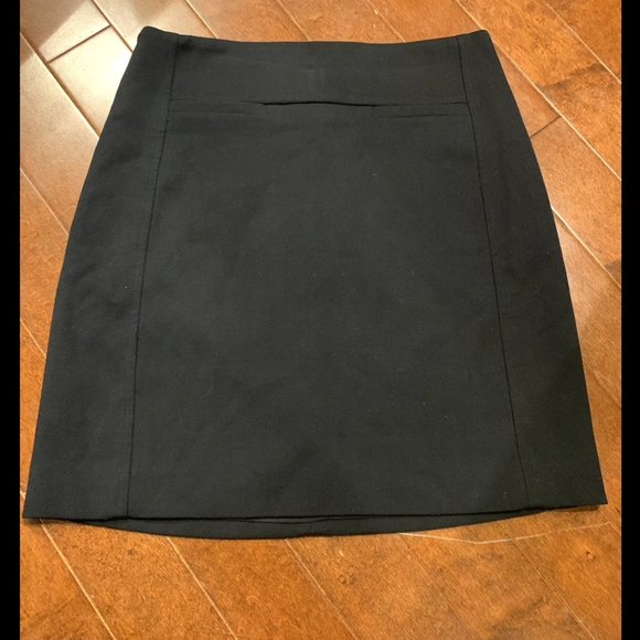LOFT Dresses & Skirts - 🔥3/$30 Ann Taylor Loft Faux Pockets A-Line Lined Skirt Above Knee Size 0 $98.00